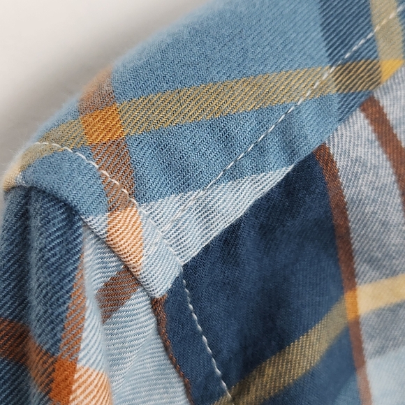 J. Crew Women's Opal-Blue Multi Plaid Lightweight Button-Up Flannel Shirt XS - Picture 2 of 9
